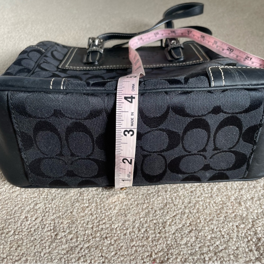 🌷 Coach Shoulder Bag 🌷 - Picture 5 of 8